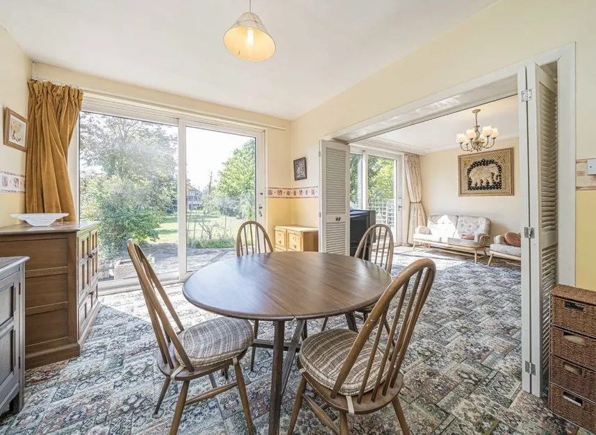 The Avenue, Sunbury-On-Thames, TW16, photo 4