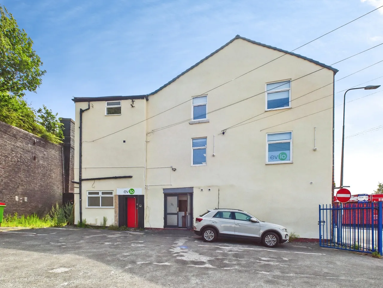 1 bed office to rent — Wallgate, Wigan, WN3