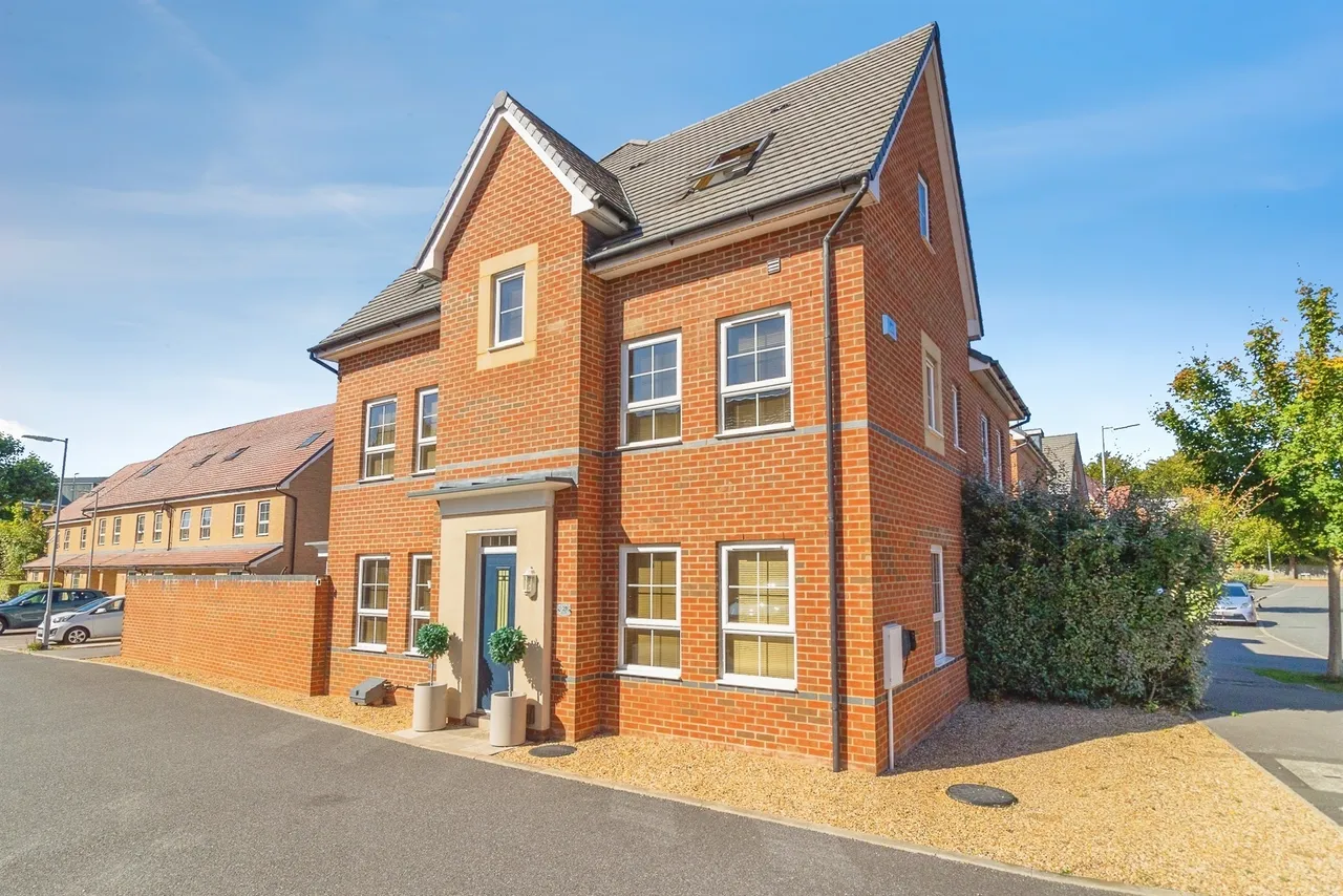 4 bed house for sale, Stamp Acre, Dunstable, LU6