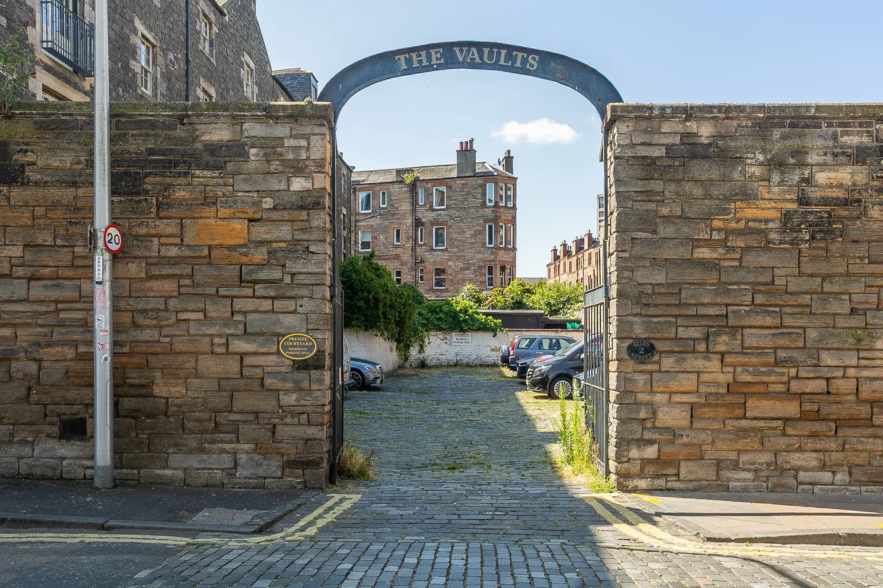 Giles Street, The Shore, EH6, photo 28