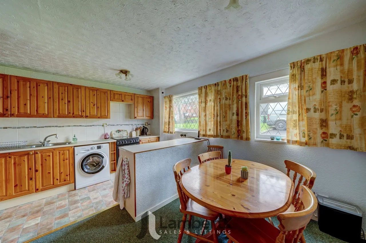 101 Doverdale Close, Redditch, photo 3