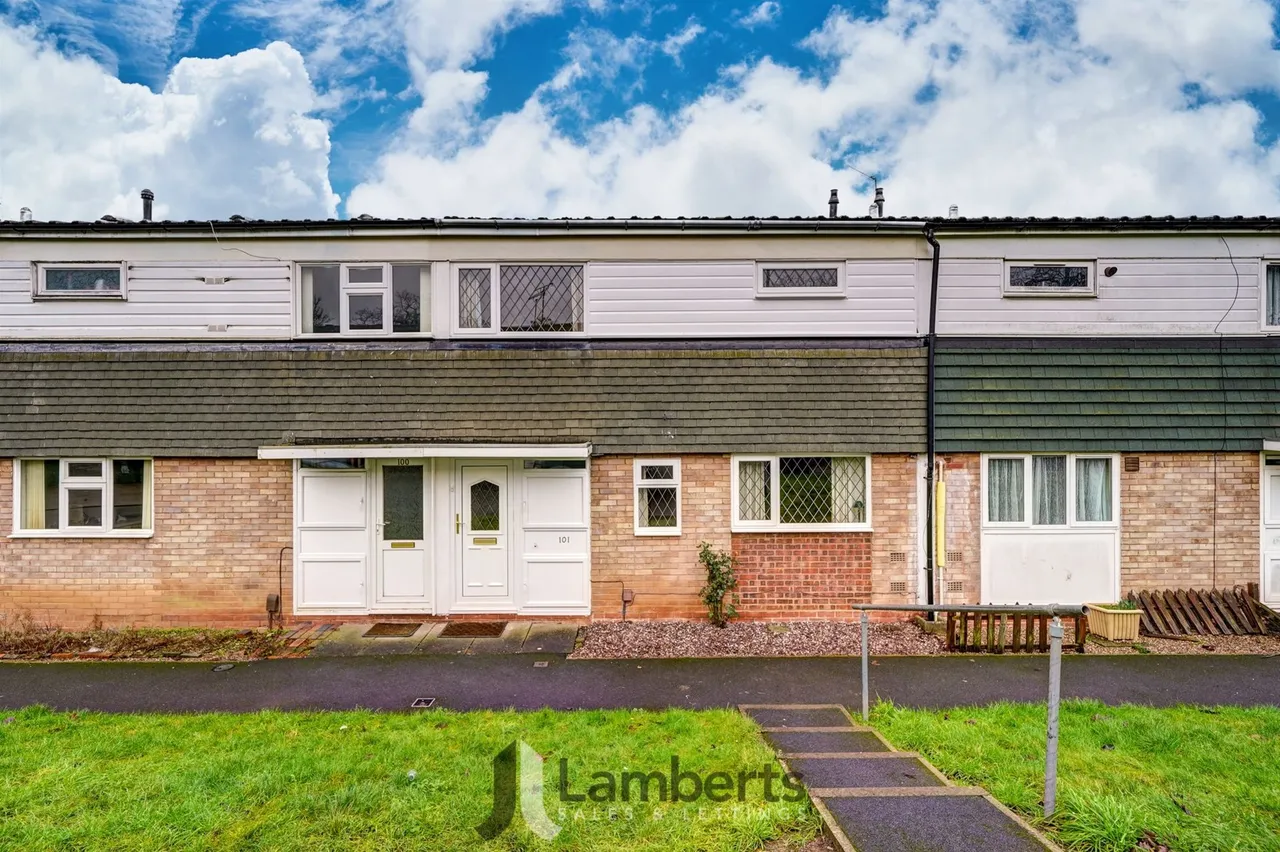 3 bed house for sale — 101 Doverdale Close, Redditch