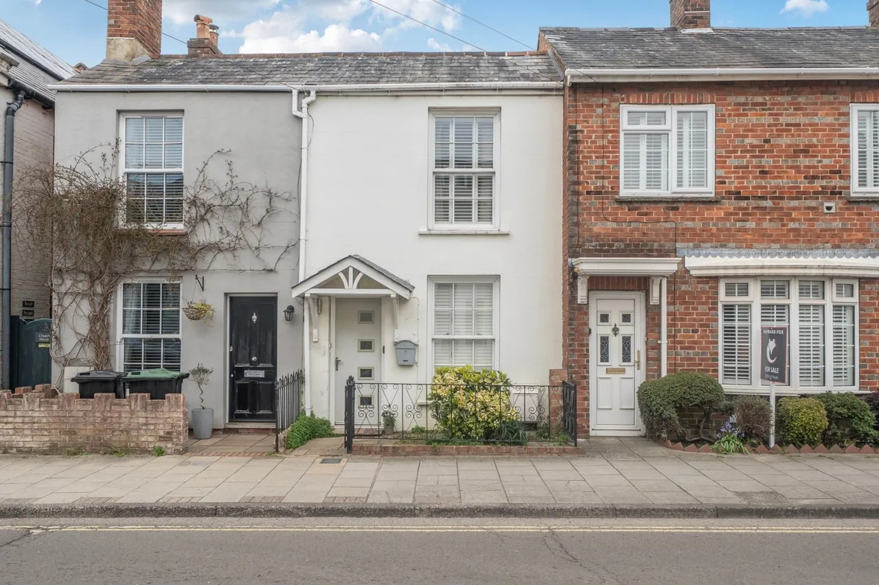 2 bed house for sale, Gosport Street, Lymington, SO41