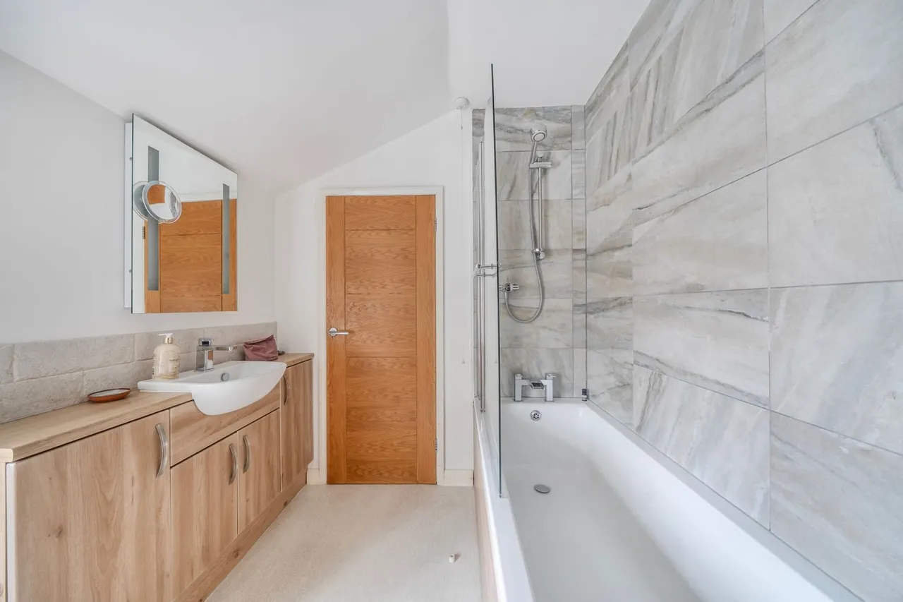 Gosport Street, Lymington, SO41, photo 14