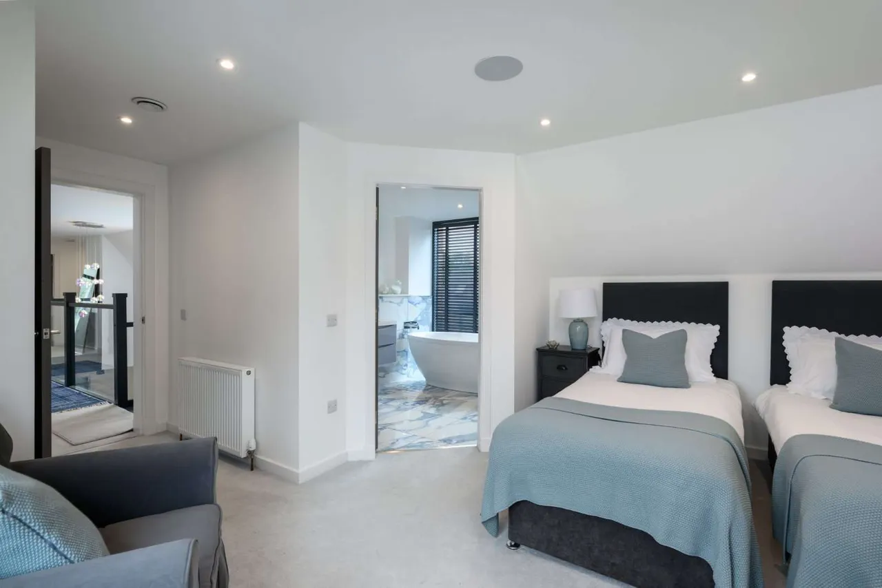 Stravaig, Dungarthill, Dunkeld, Perth and Kinross, PH8 0JF, photo 10