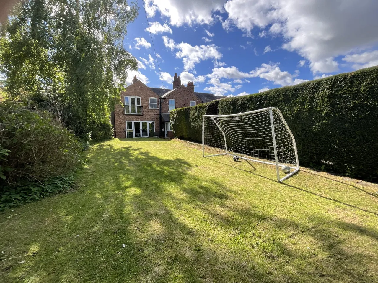 Vicarage Lane, Frodsham, WA6, photo 4