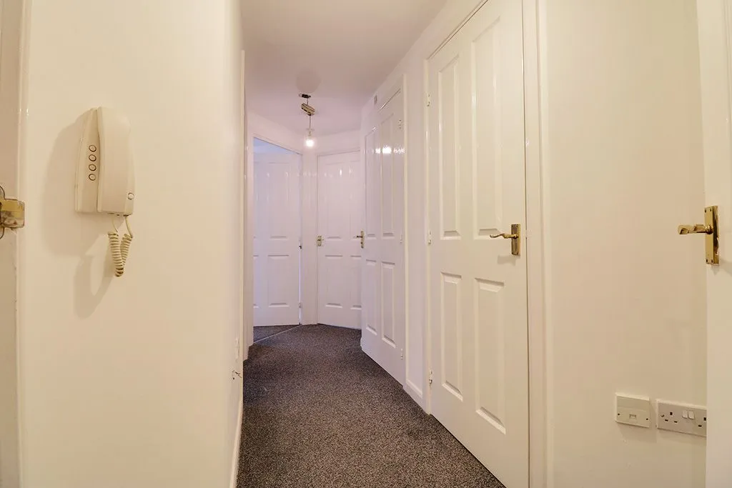 Kellner Gardens, Oldbury, B69, photo 6