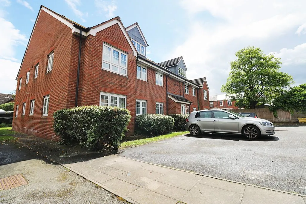 2 bed flat to rent, Kellner Gardens, Oldbury, B69