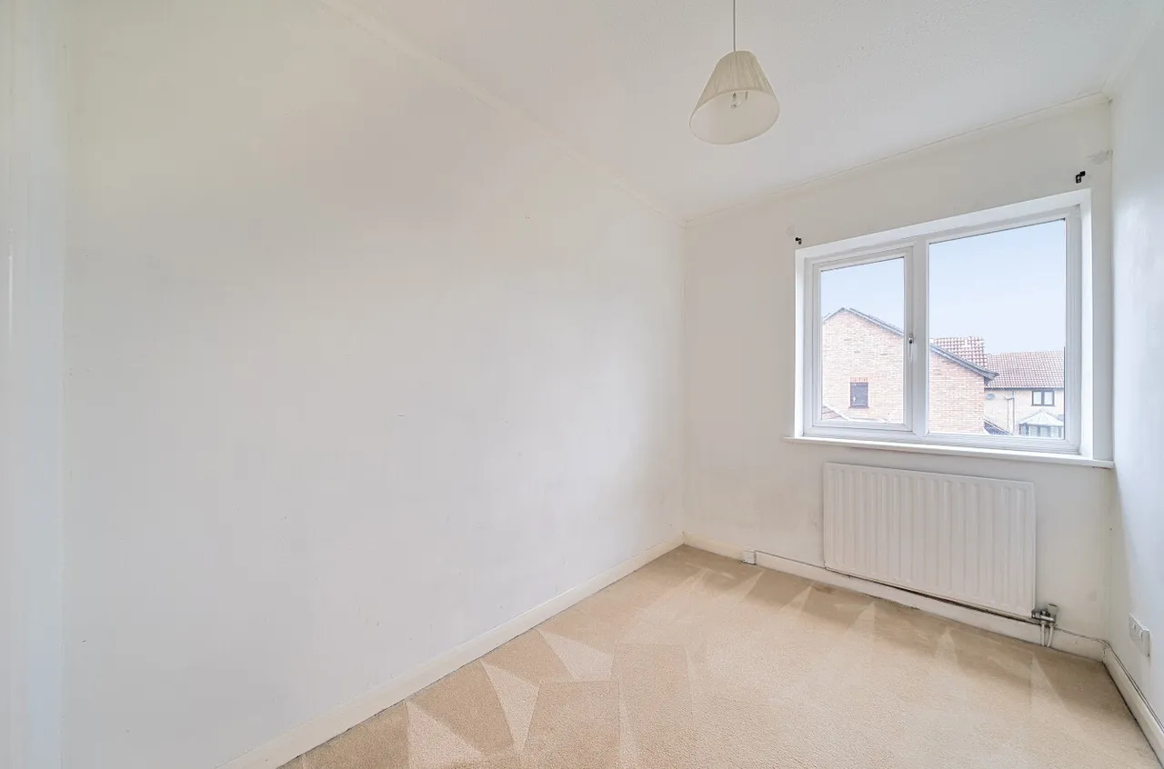 Stonebanks, Walton-On-Thames, KT12, photo 16