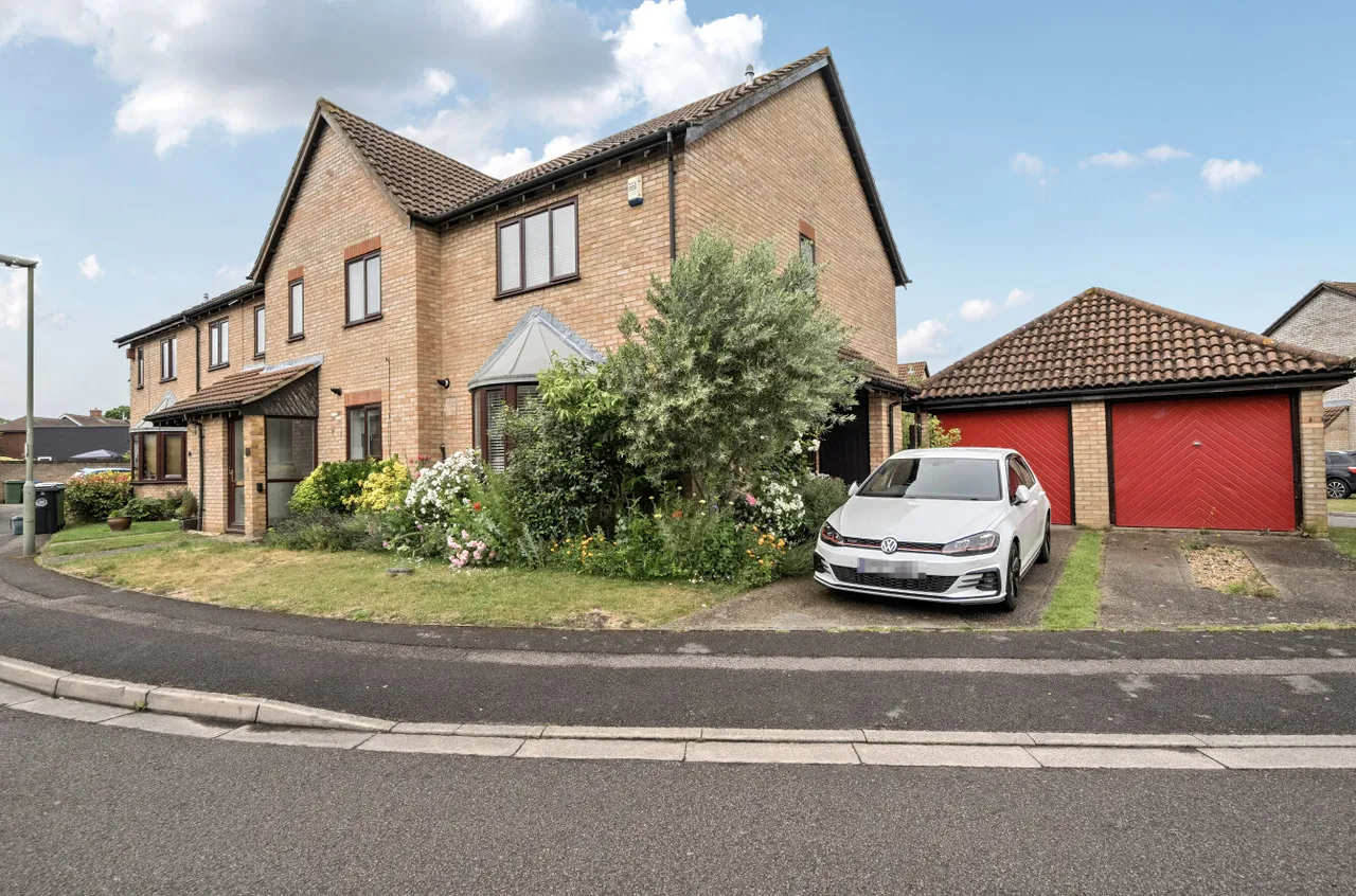 Stonebanks, Walton-On-Thames, KT12, photo 17