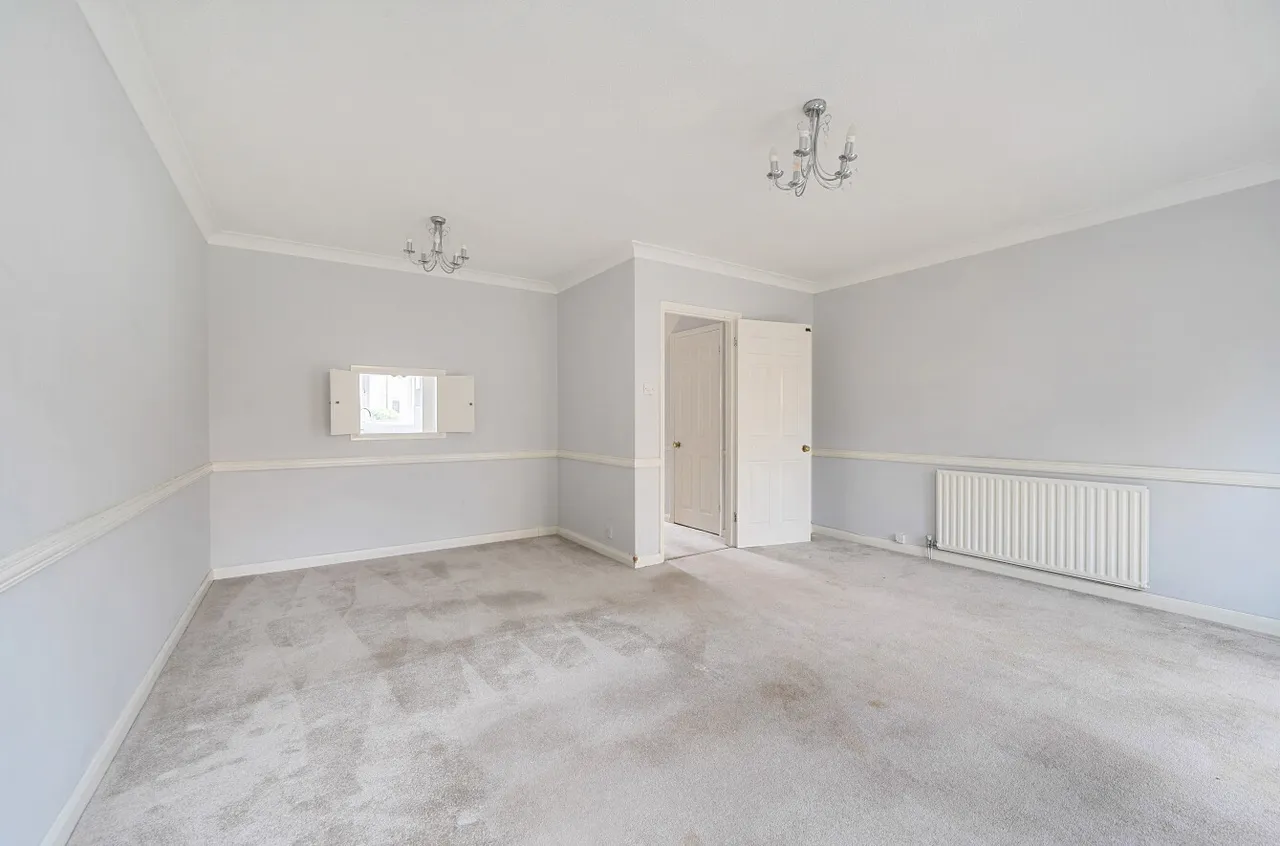 Stonebanks, Walton-On-Thames, KT12, photo 8