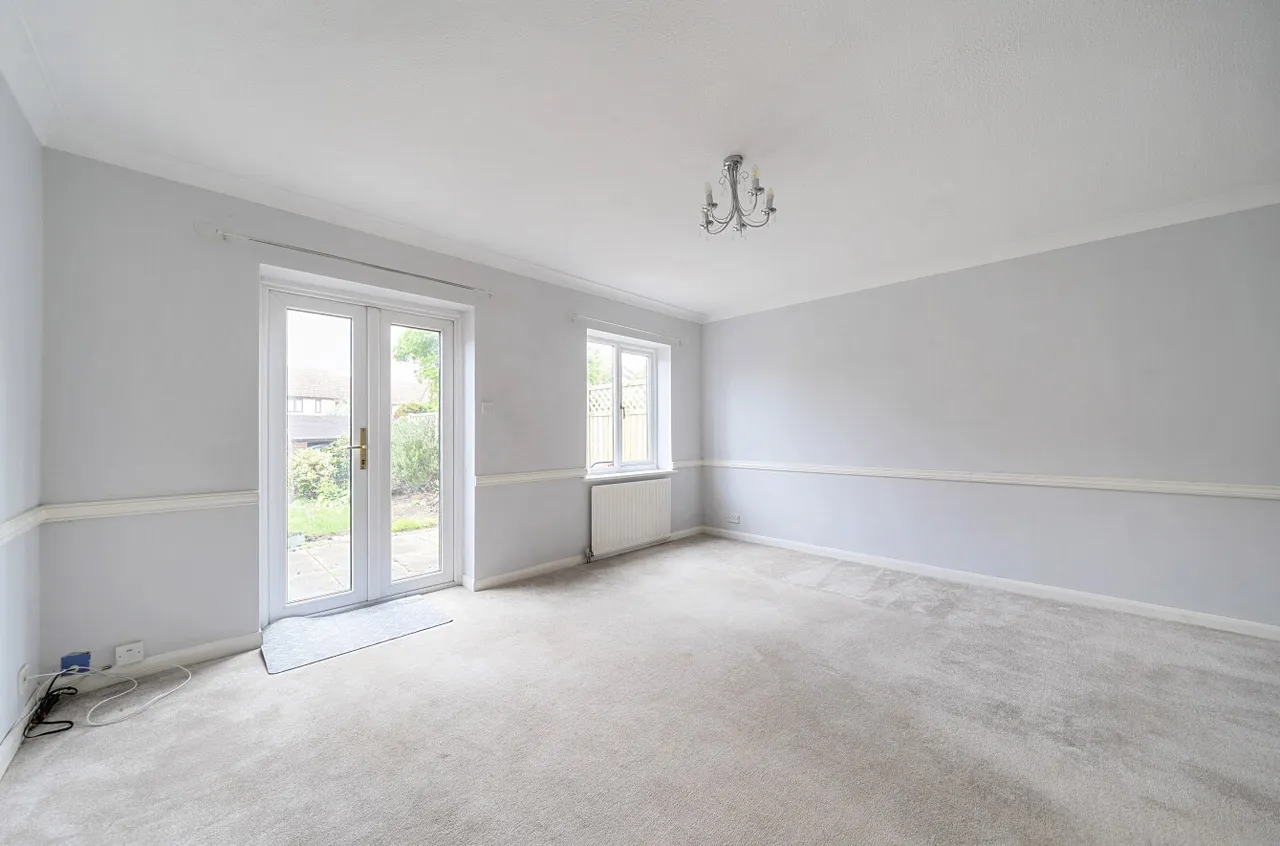 Stonebanks, Walton-On-Thames, KT12, photo 9