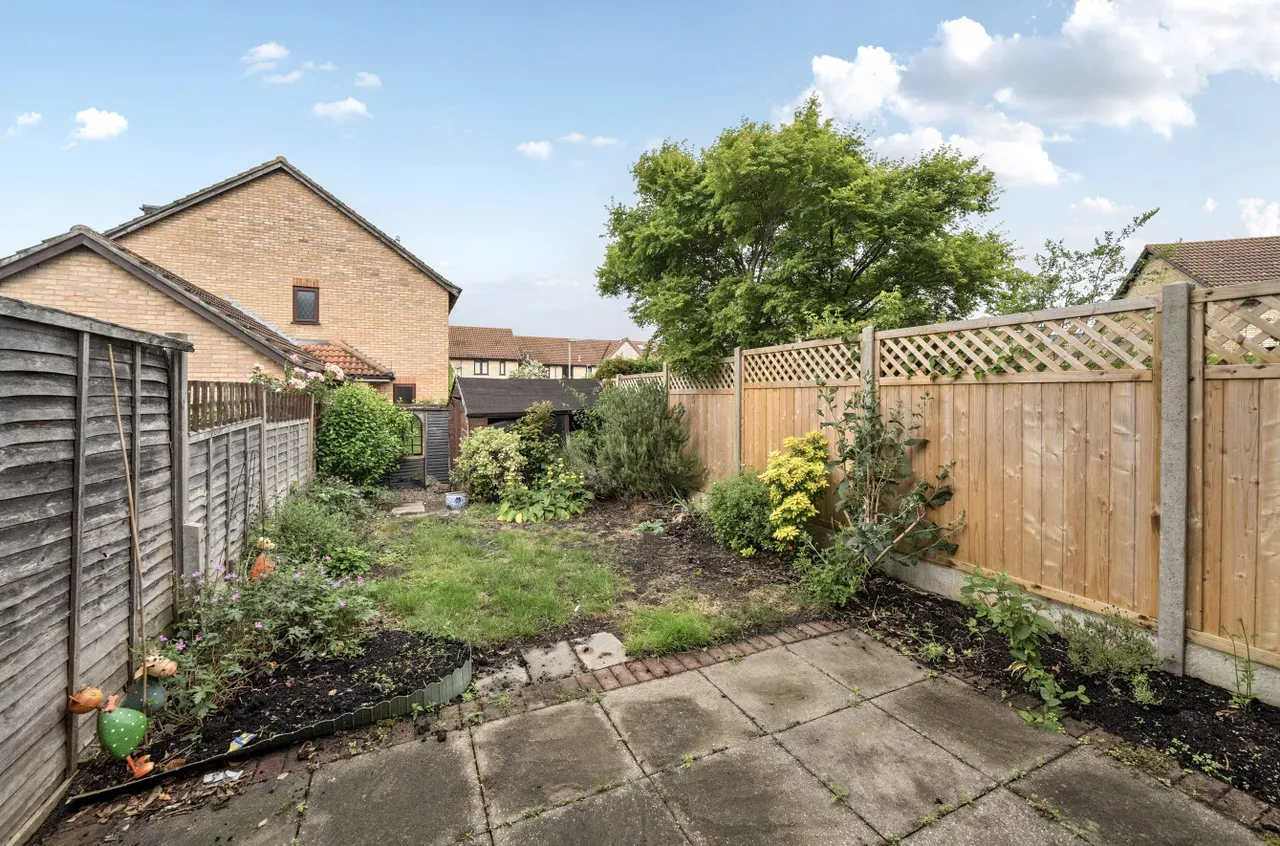 Stonebanks, Walton-On-Thames, KT12, photo 6