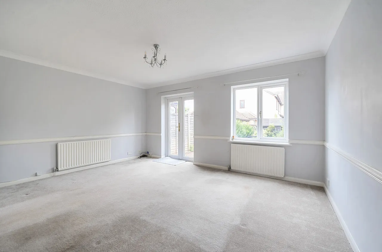 Stonebanks, Walton-On-Thames, KT12, photo 5