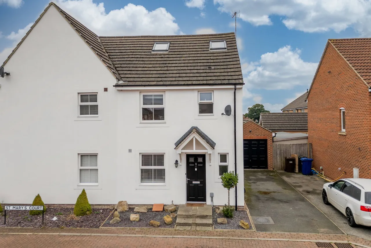 4 bed house for sale — St. Marys Court, Hambleton, Selby, YO8 9GN