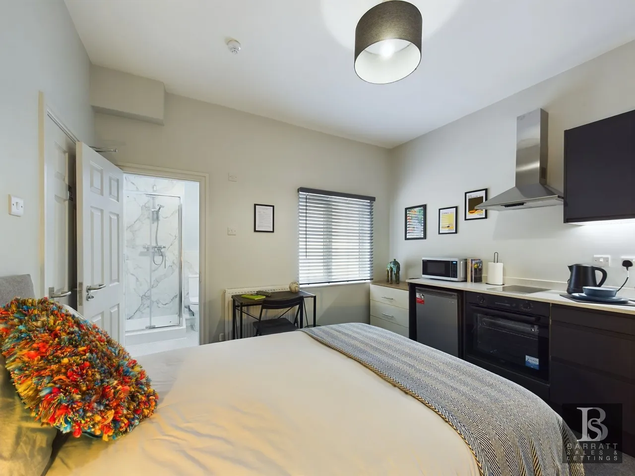 Sheppard Street, Swindon, SN1, photo 2