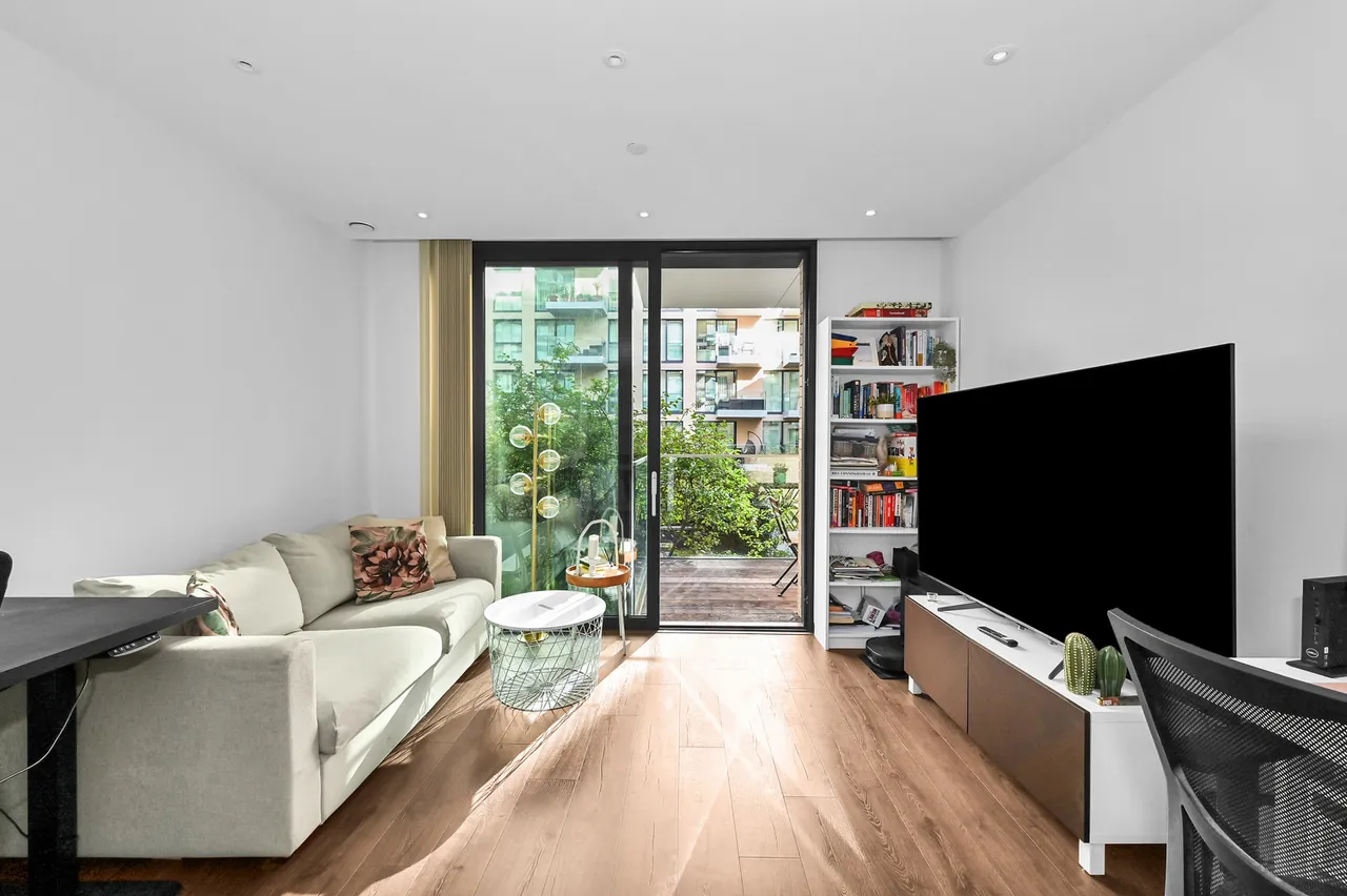 Shared Ownership Flat, Pimento House, E1, photo 5