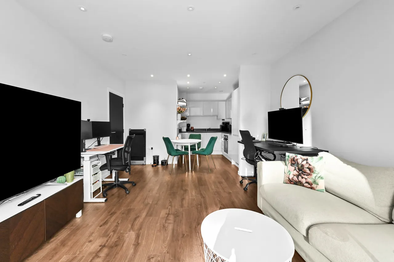 Shared Ownership Flat, Pimento House, E1, photo 7