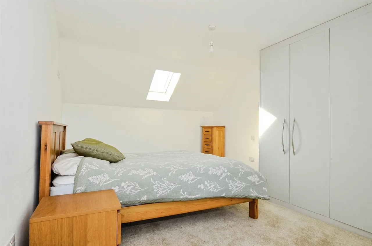 Farmers View, Slip End, LU1, photo 9
