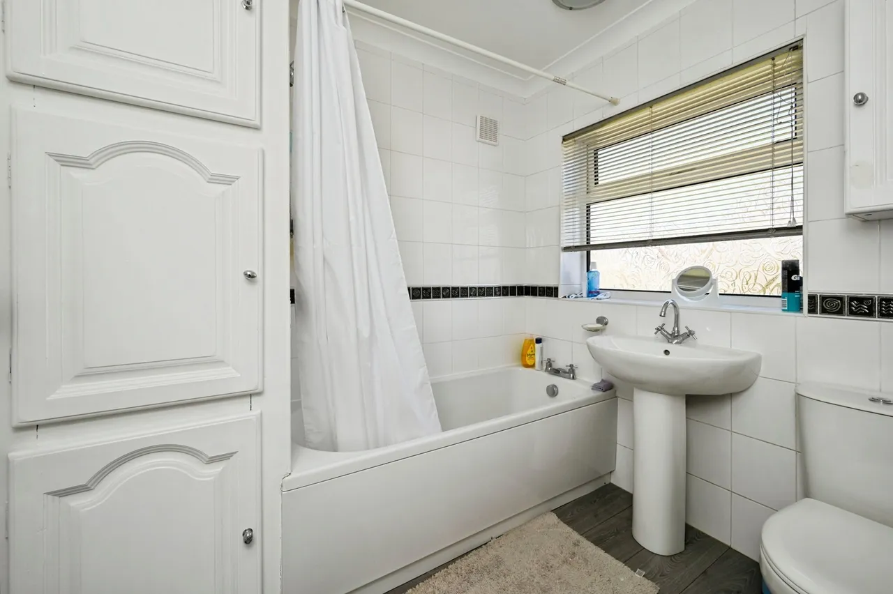 Hermitage Avenue, Mansfield, Nottinghamshire, NG18, photo 17