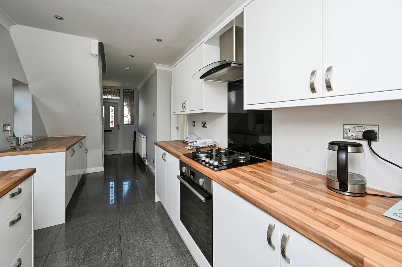 Hermitage Avenue, Mansfield, Nottinghamshire, NG18, photo 3