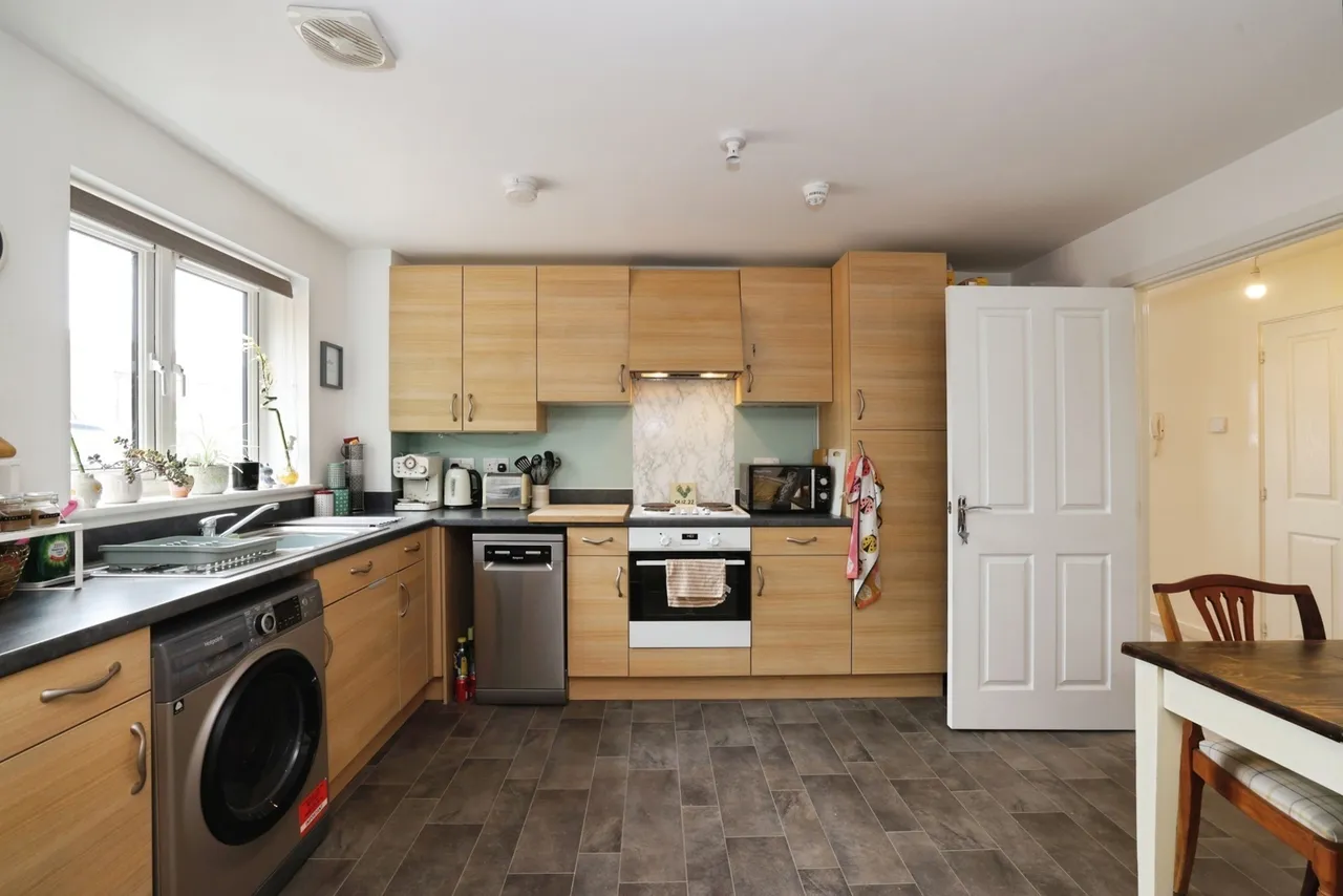 Brodie Rise, Salisbury, SP2, photo 4