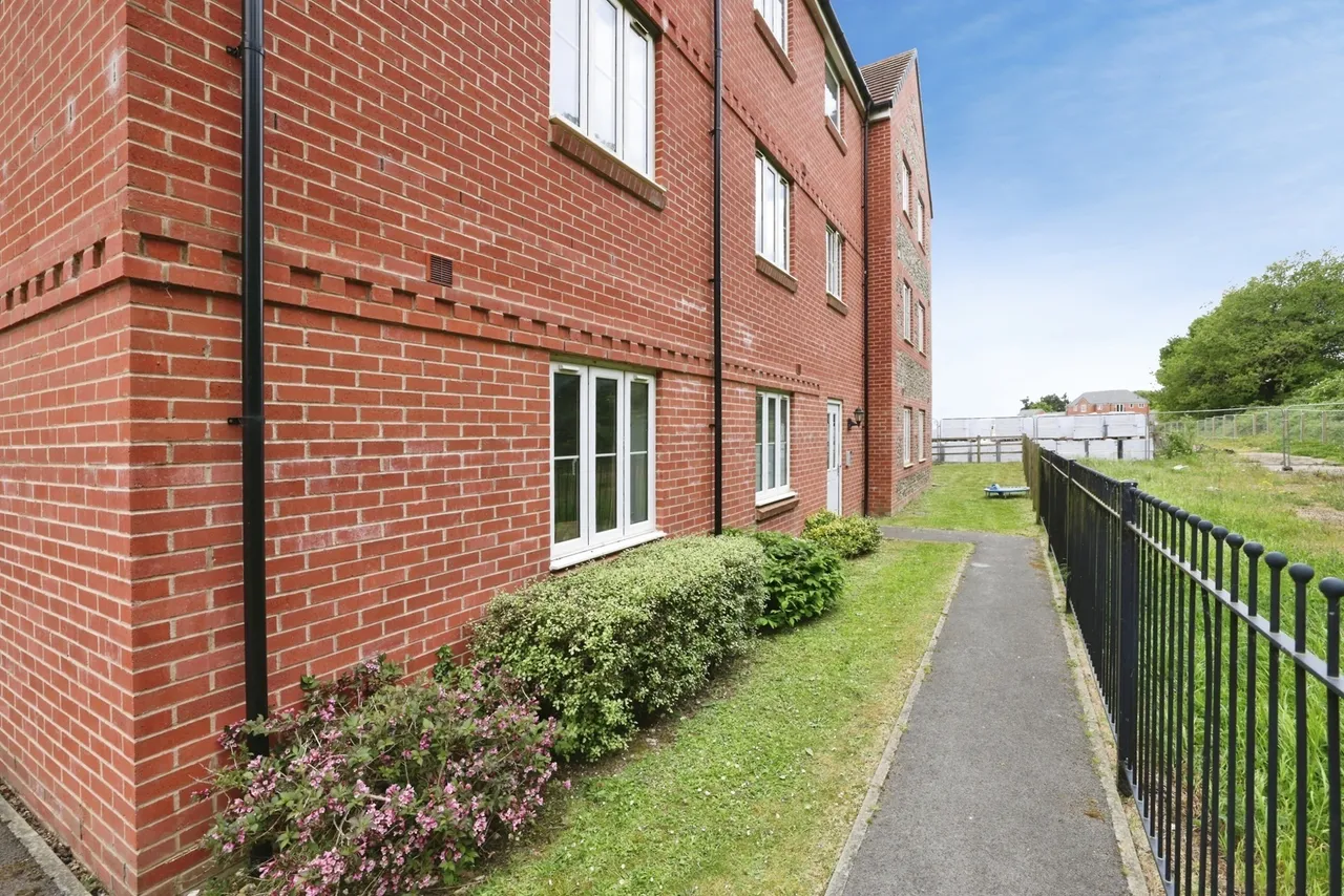 Brodie Rise, Salisbury, SP2, photo 15