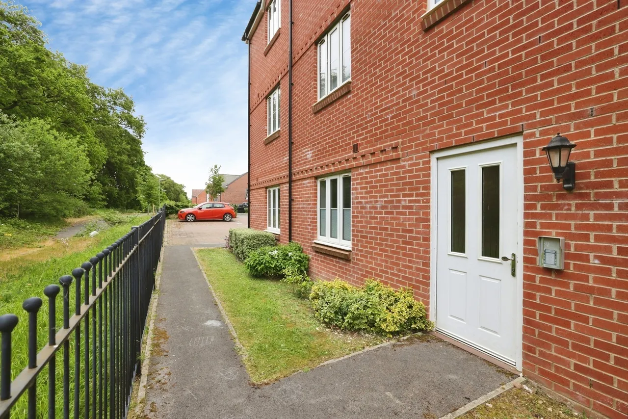 Brodie Rise, Salisbury, SP2, photo 18