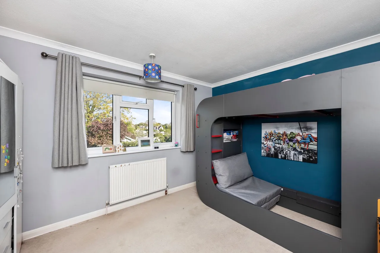 Corunna Drive, Horsham, RH13, photo 17