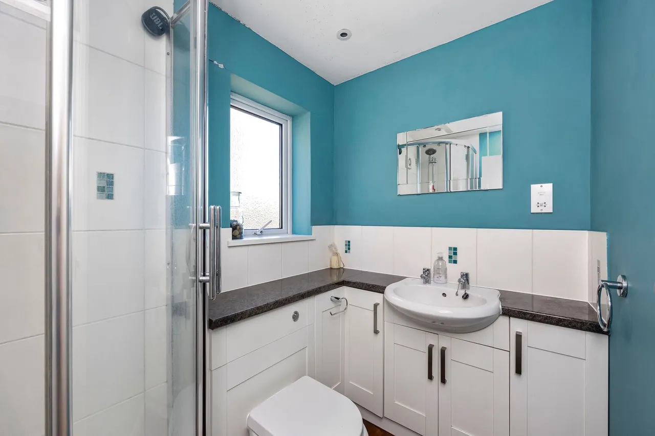 Corunna Drive, Horsham, RH13, photo 14