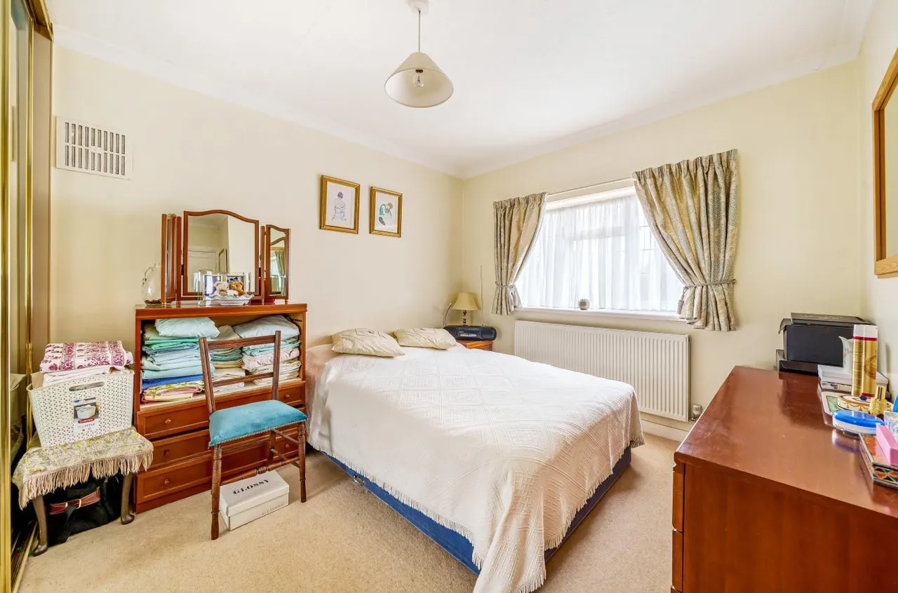 The Gallop, Sutton, SM2 5SA, photo 16