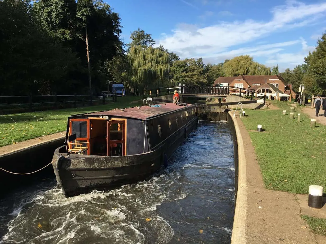 1 bed dutch barge for sale, Ash island, Hampton Court, KT8