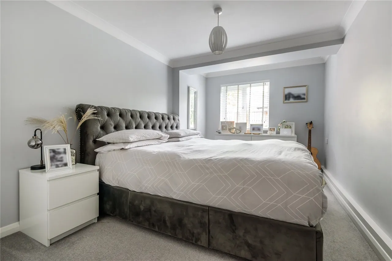 The Cygnets, Feltham, TW13 6NA, photo 6