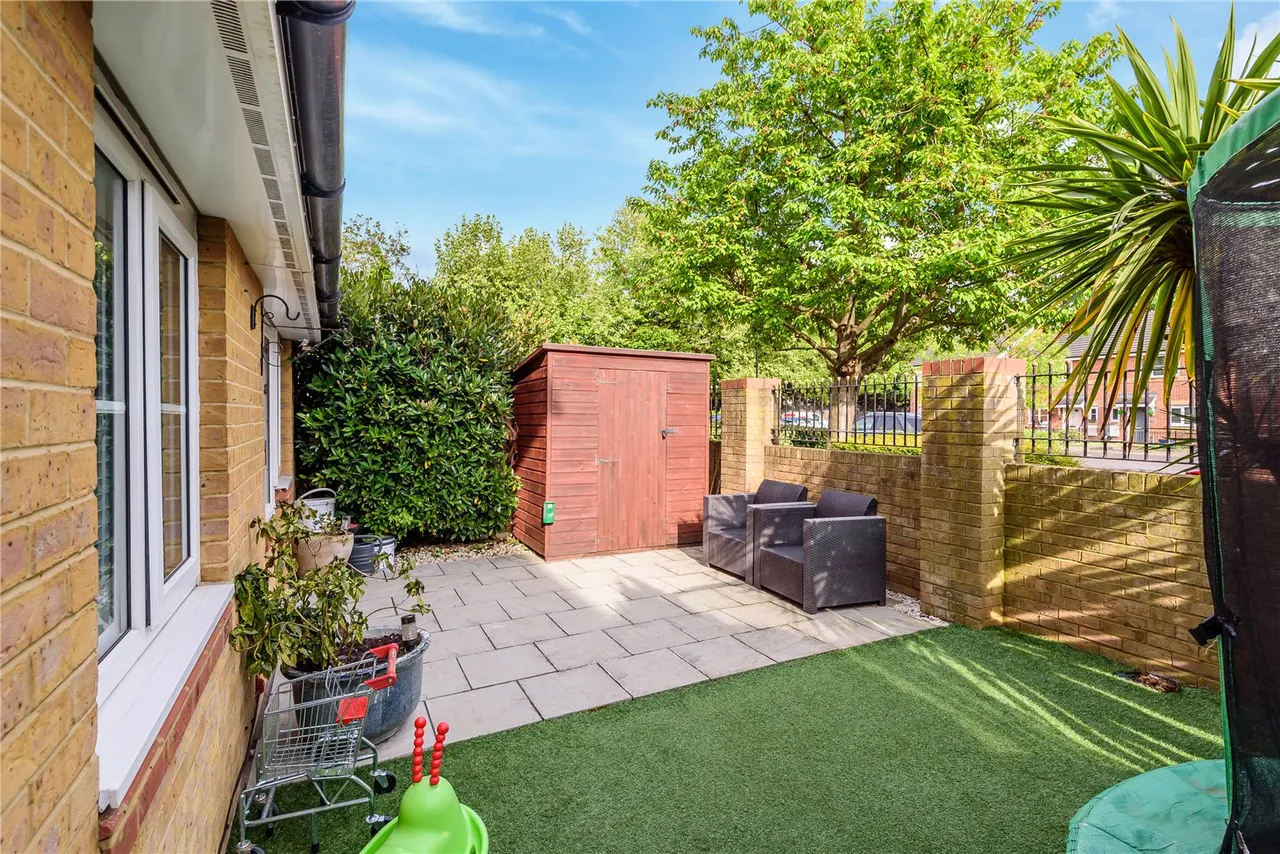 The Cygnets, Feltham, TW13 6NA, photo 10