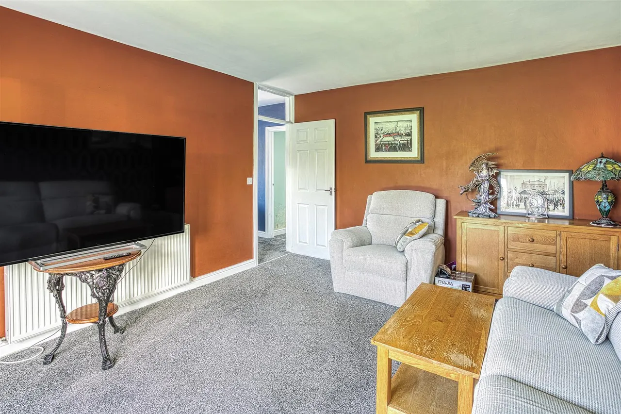Hillsdale Road, Winshill, photo 7