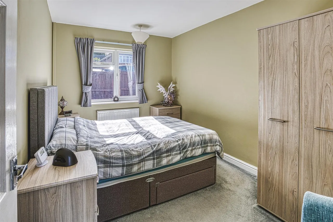 Hillsdale Road, Winshill, photo 8