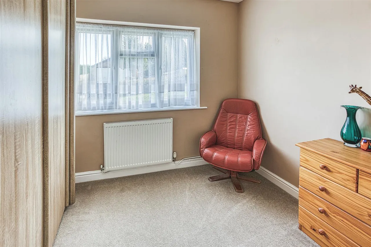 Hillsdale Road, Winshill, photo 10