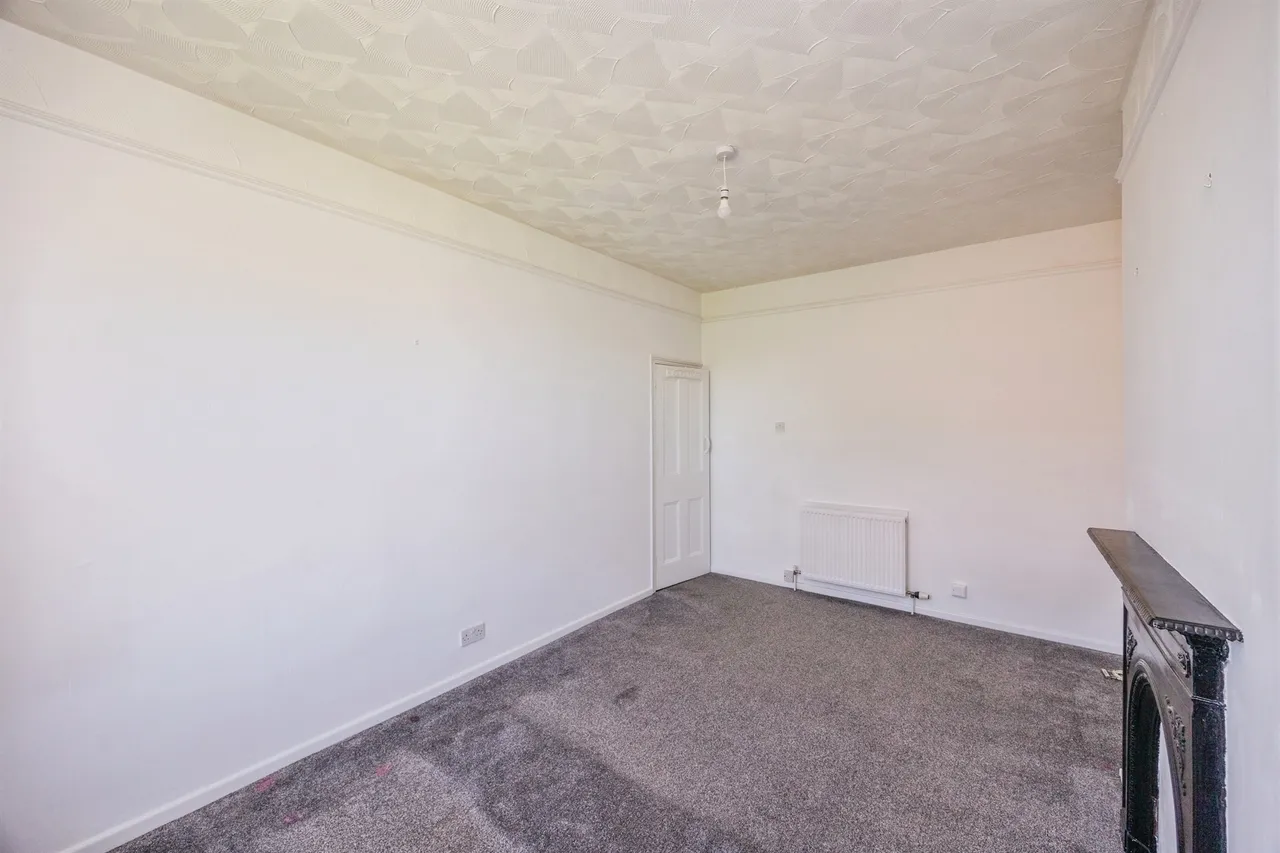 Laburnum Grove, Portsmouth, PO2, photo 13