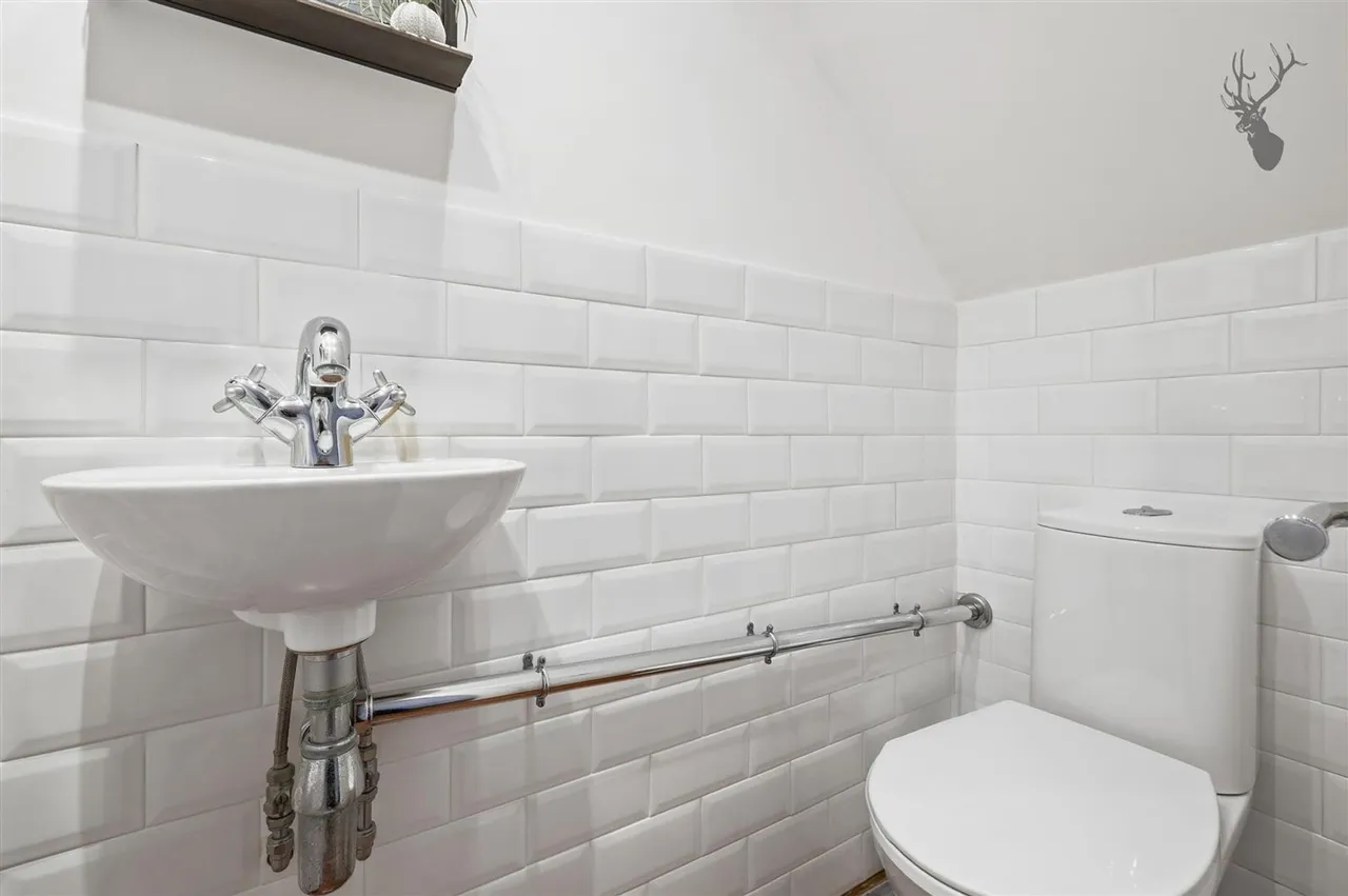 West Grove, Woodford Green, IG8, photo 11