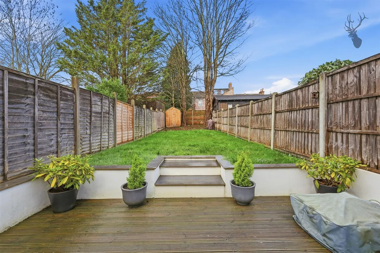 West Grove, Woodford Green, IG8, photo 4