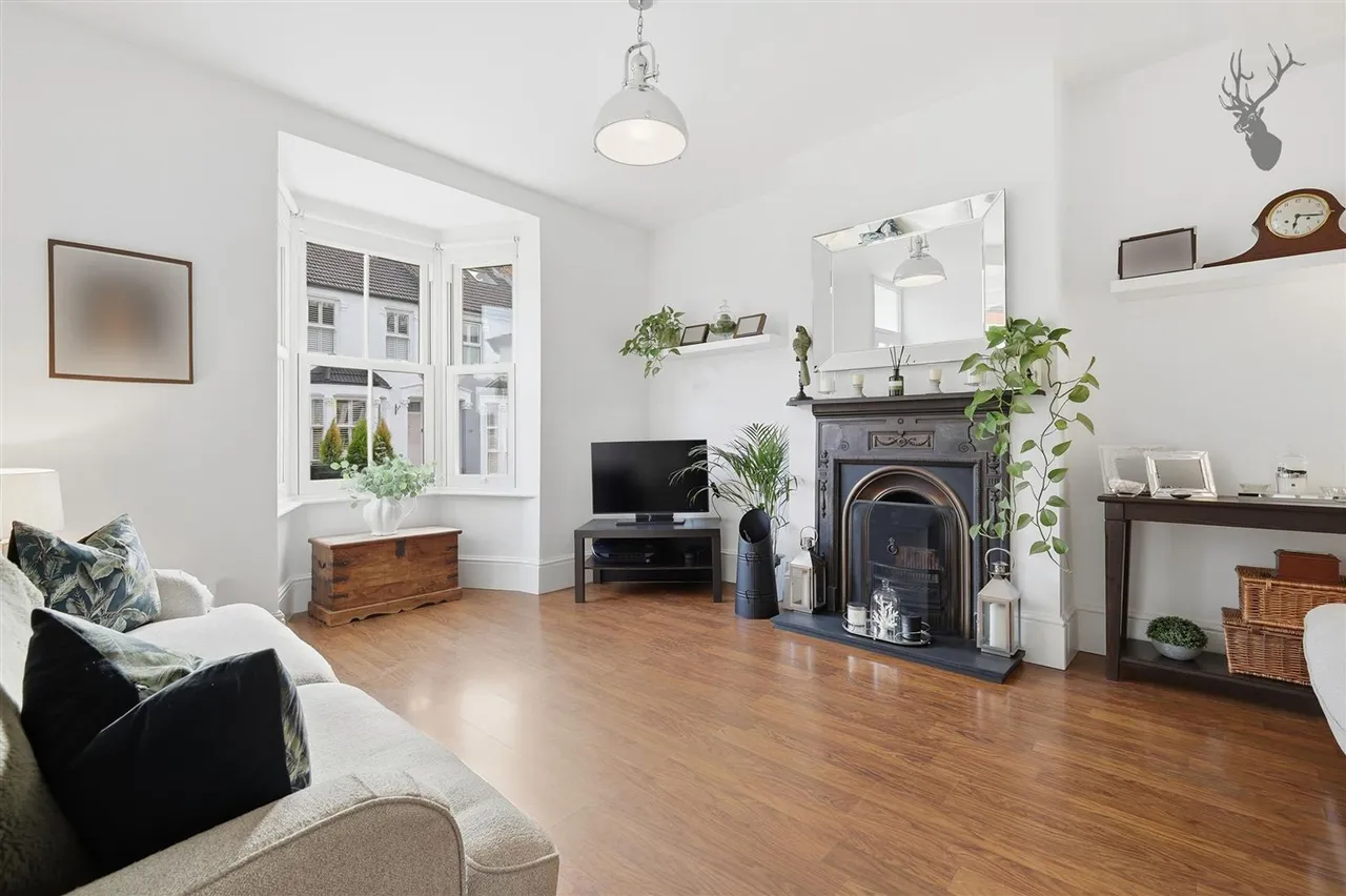 West Grove, Woodford Green, IG8, photo 6