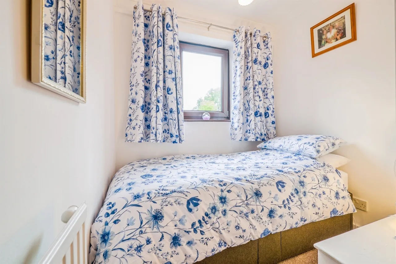 Pennyroyal Close, St. Mellons, Cardiff, photo 8