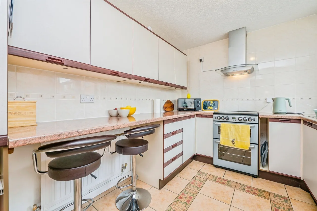Pennyroyal Close, St. Mellons, Cardiff, photo 6