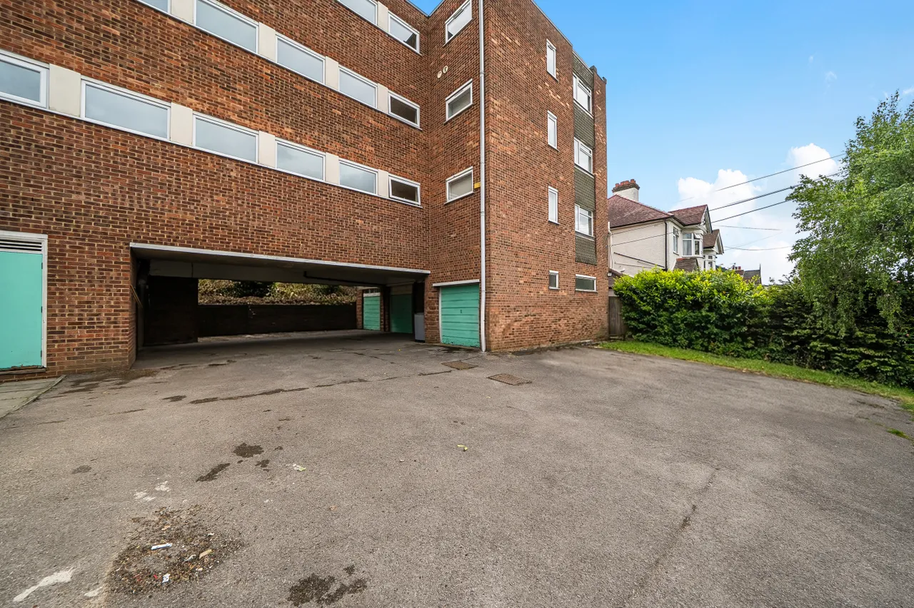 Duncombe Hill, London, SE23, photo 11