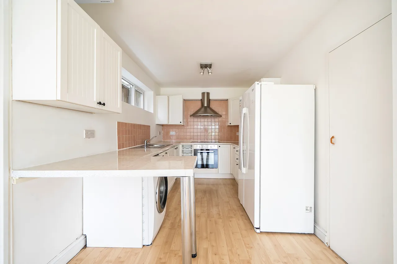 2 bed flat for sale — Duncombe Hill, London, SE23