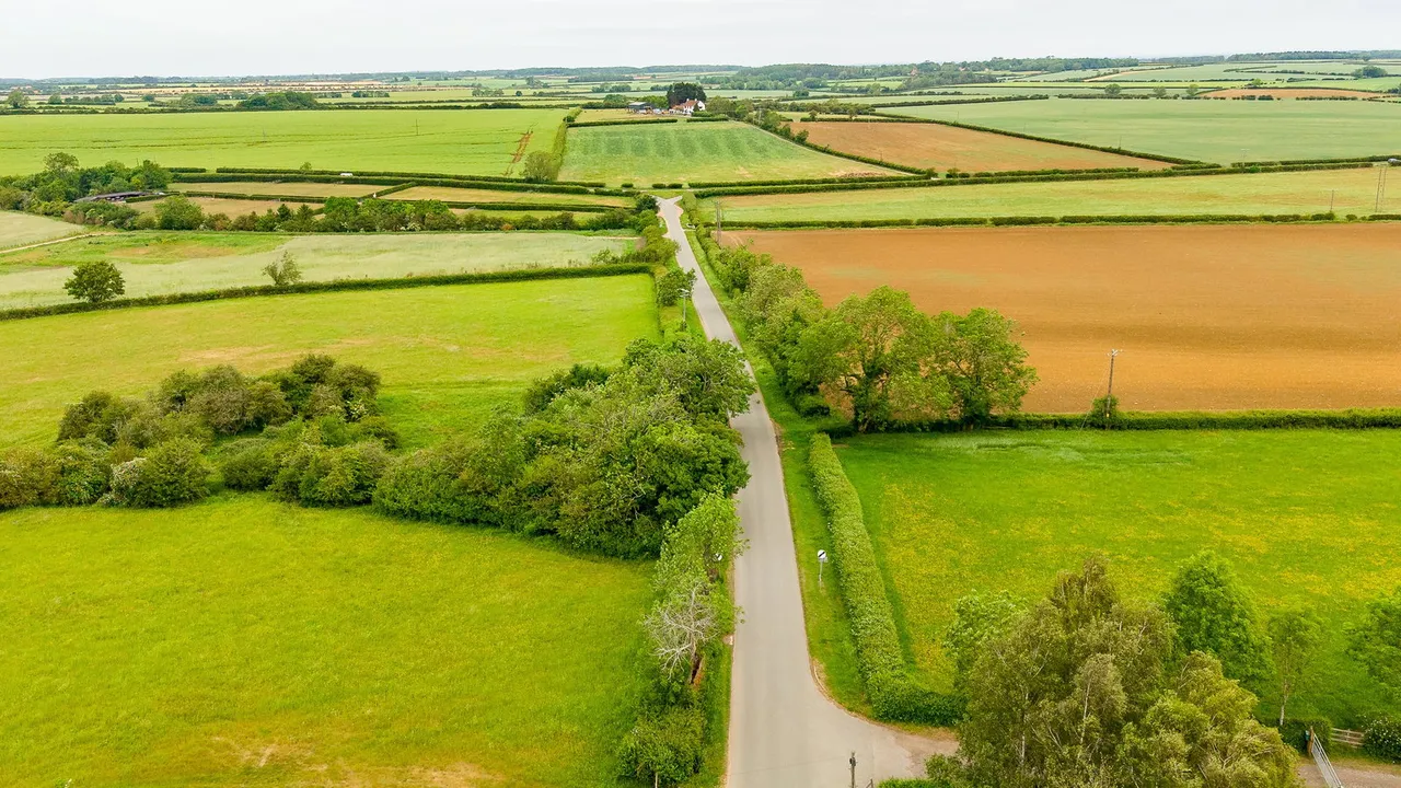 The Hollow in Little Humby near Grantham, photo 35
