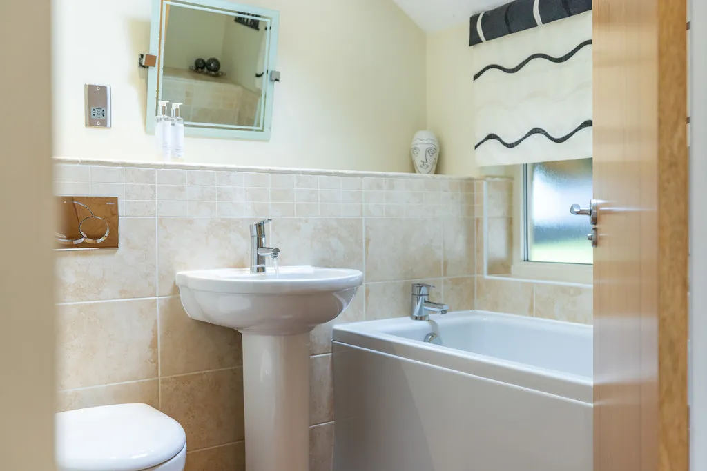 The Meadows, Kirkby Lonsdale, LA6, photo 18