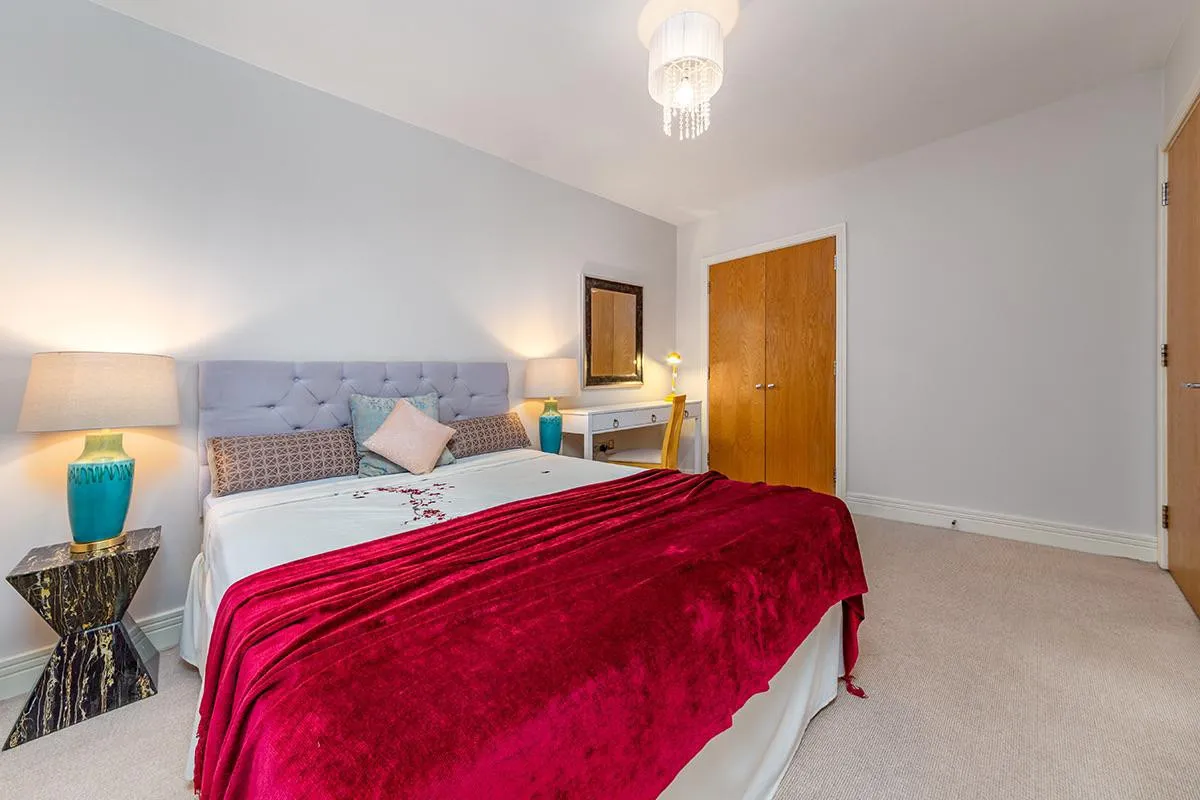 Mansell Street, London, E1, photo 5