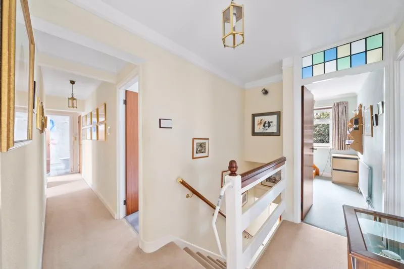 Chalgrove Road, Sutton SM2 5JT, photo 11