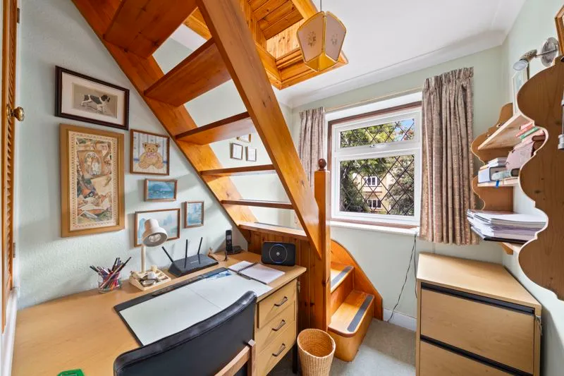 Chalgrove Road, Sutton SM2 5JT, photo 19